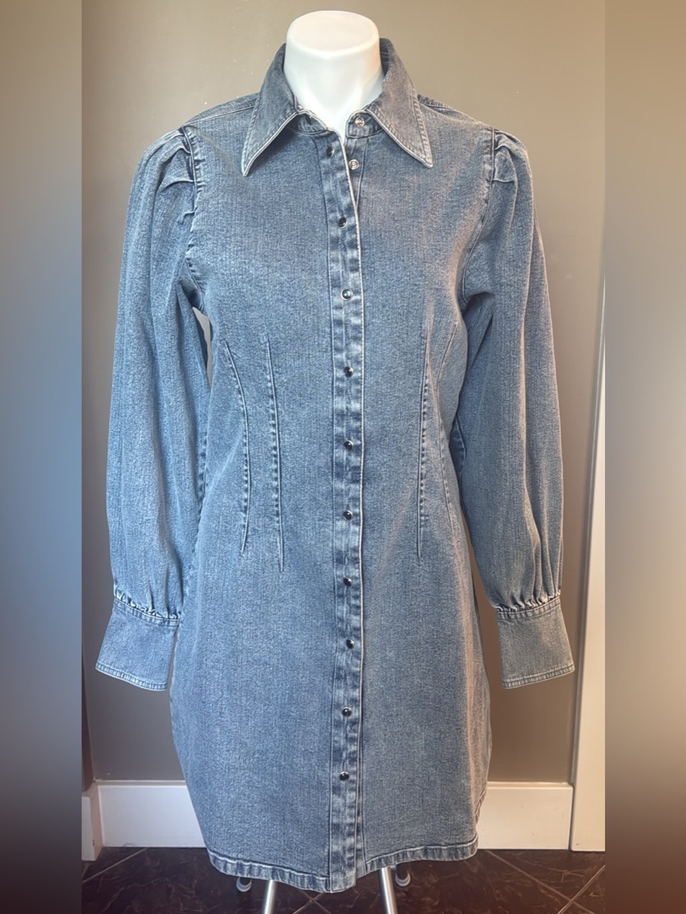 ICHI Classic Light Blue Denim Button-Front Long Sleeve Dress